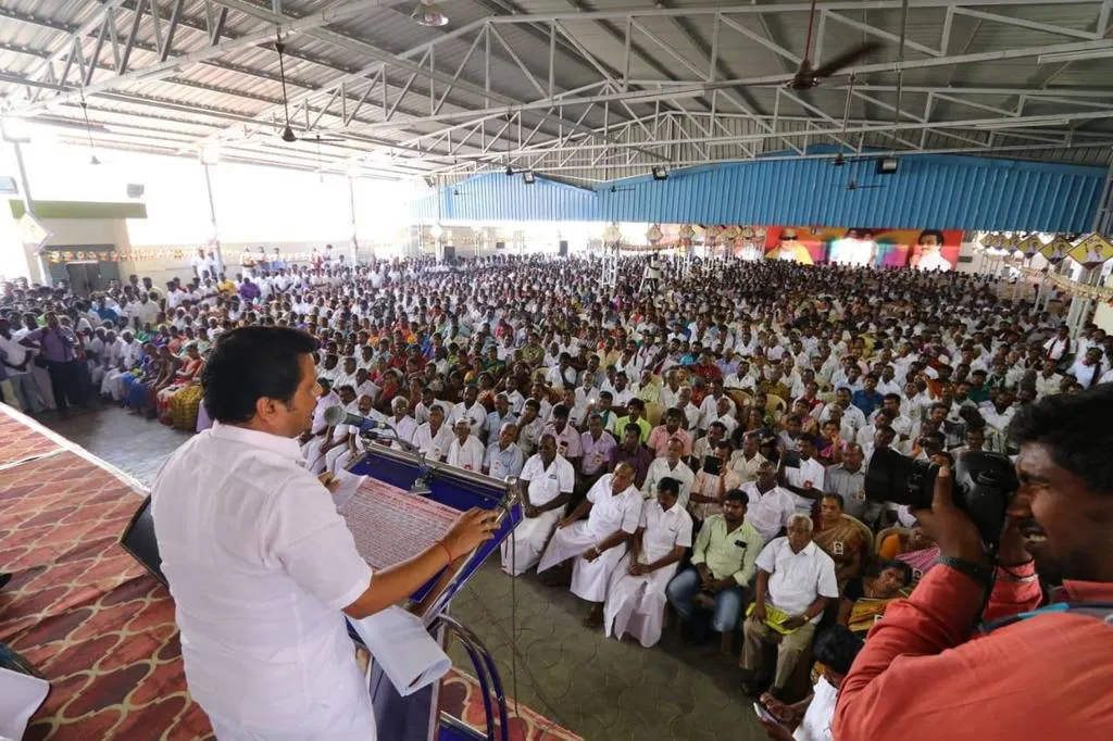  Senthilabalaji conducted a meeting of activists who did not see other politics parties 
